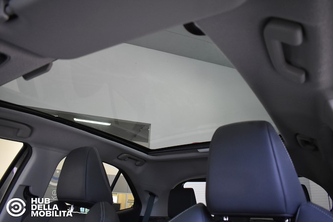 TOYOTA Yaris Cross 1.5 Hybrid 5p. E-CVT AWD-i Lounge